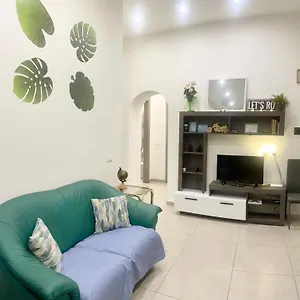 New Varese Venus Apartamento